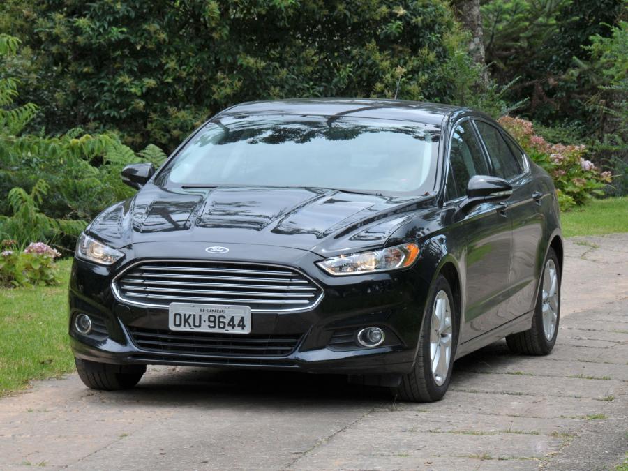  Ford Fusion 2013 года  (BR) (фото 12 из 27)